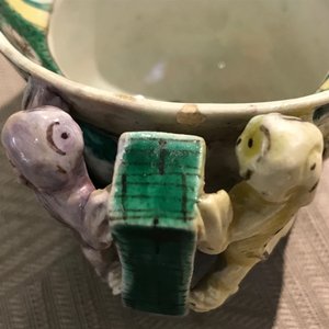 Een Chinese famille verte libation cup, Kangxi — foto 20