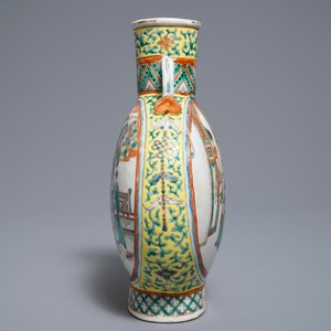 Een Chinese famille verte maanfles, Xuande merk, 19e eeuw — foto 4