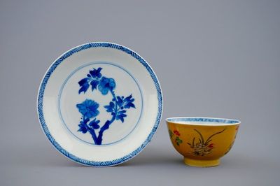 Een Chinese famille verte op zeemleer ondergrond kop en schotel, Kangxi
