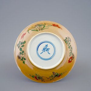 Een Chinese famille verte op zeemleer ondergrond kop en schotel, Kangxi — foto 3