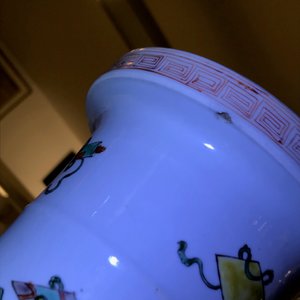 Een Chinese famille verte rouleau 'draak en feniks' vaas met inscriptie, Kangxi merk en periode — foto 9