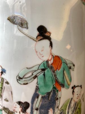 Een Chinese famille verte rouleau vaas met de 'Acht onsterfelijken,' Kangxi — foto 18