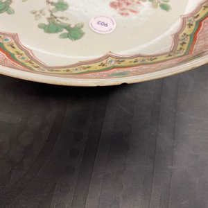 Een Chinese famille verte schotel met een feniks, Kangxi — foto 9