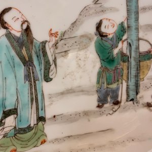 Een Chinese famille verte schotel met een jongen in een boom, Yongzheng — foto 6