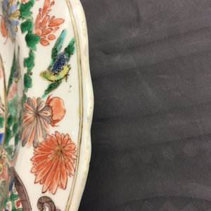 Een Chinese famille verte schotel met een oorlogsscène, Kangxi — foto 8