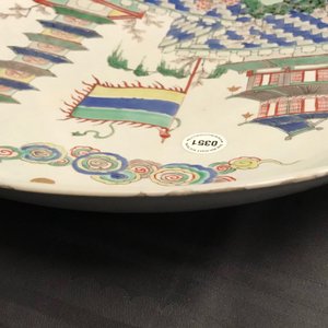 Een Chinese famille verte schotel met een tempel en een pagode, Kangxi — foto 10