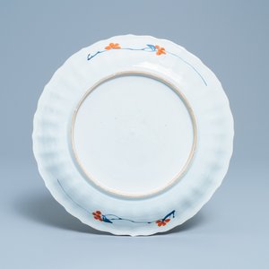 Een Chinese famille verte schotel met het wapen van Namen, Kangxi/Yongzheng — foto 2