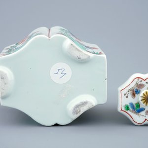 Een Chinese famille verte theepot met deksel, Kangxi — foto 3