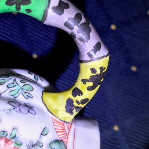 Een Chinese famille verte theepot met deksel, Kangxi — foto 20