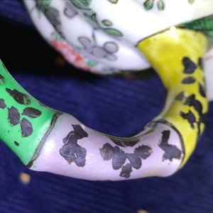 Een Chinese famille verte theepot met deksel, Kangxi — foto 10
