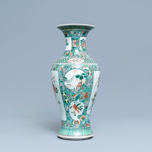 Een Chinese famille verte vaas, 19e eeuw — foto 2