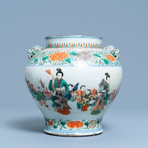 Een Chinese famille verte vaas met spelende kinderen, 19/20e eeuw — foto 1