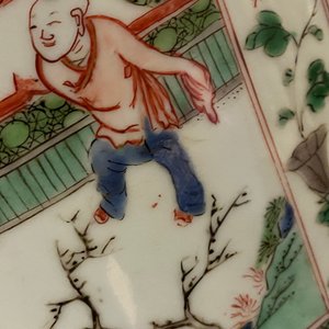 Een Chinese famille verte vaas met strijders te paard, Kangxi — foto 18