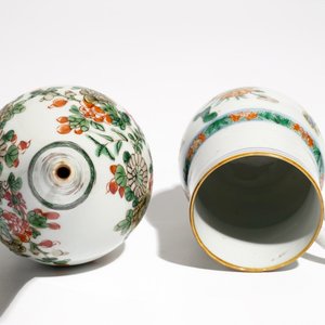 Een Chinese famille verte watersprenkelaar en een kroes, Kangxi — foto 6