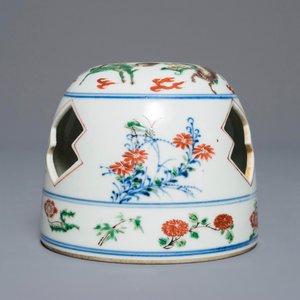 Een Chinese famille verte wierookhouder, Xuande merk, 19/20e eeuw — foto 4
