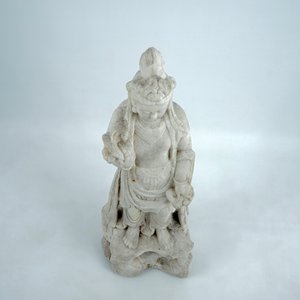 Een Chinese figuur van een vrouwelijke onsterfelijke in wit marmer — foto 5
