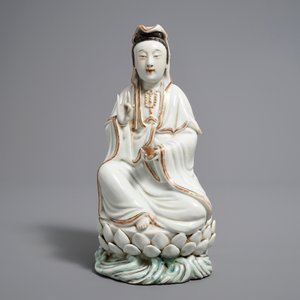 Een Chinese figuur van Guanyin op lotustroon, Republiek, 20e eeuw — foto 2