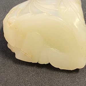 Een Chinese figuur van Li Taipo in witte jade, Kangxi/Yongzheng — foto 23