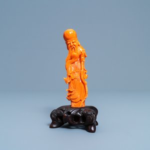 Een Chinese figuur van Shou Lao in rood koraal, 19/20e eeuw — foto 1