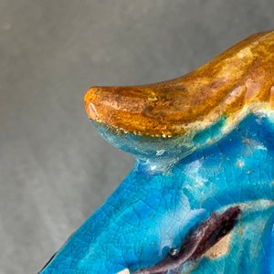 Een Chinese figuuur van Zhenwu op een troon en een paar Boeddhistische leeuwen met turquoise glazuur, Ming — foto 8