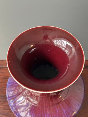Een Chinese flambé geglazuurde vaas op houten sokkel, 19e eeuw — foto 4