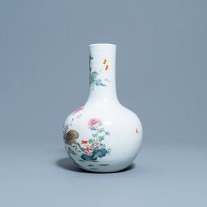 Een Chinese flesvormige famille rose 'kwartel' vaas, Qianlong merk, 19e eeuw — foto 3