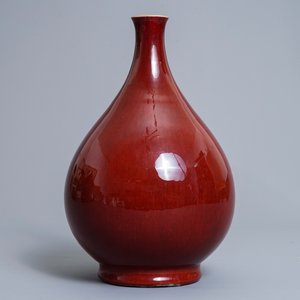 Een Chinese flesvormige monochrome sang de boeuf vaas, 18/19e eeuw — foto 3