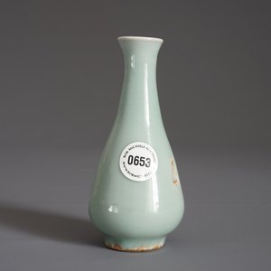Een Chinese flesvormige qingbai vaas, Yuan of Ming — foto 11