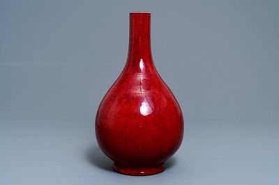 Een Chinese flesvormige sang de boeuf vaas, Qianlong/Jiaqing