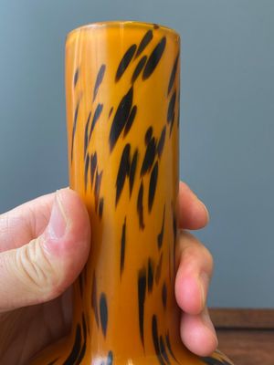Een Chinese flesvormige vaas in gevlekt amberkleurig Peking glas, Xianfeng merk en periode — foto 7