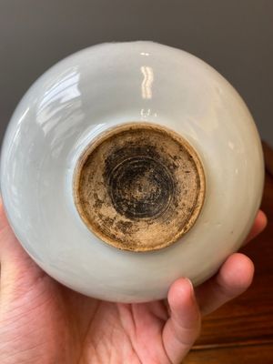 Een Chinese flesvormige vaas met koperrood decor van mythische dieren, Kangxi — foto 5