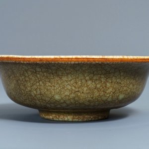Een Chinese ge-type kom met craquelé glazuur, Qianlong — foto 4