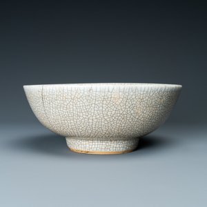 Een Chinese ge-type kom met craquelé glazuur, Yongzheng/Qianlong — foto 4
