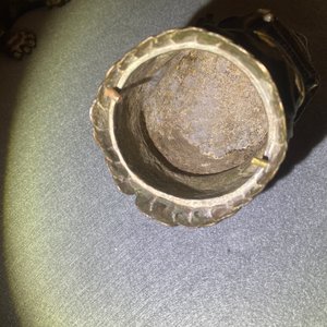Een Chinese gelakte bronzen wierookbrander in de vorm van een boeddhistische leeuw, Ming — foto 18
