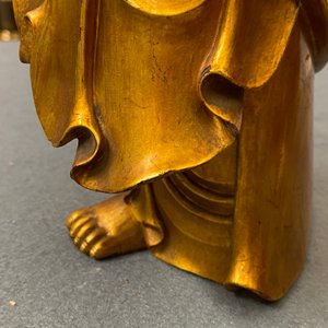 Een Chinese gelakte en vergulde houten figuur van Boeddha, 18/19e eeuw — foto 36
