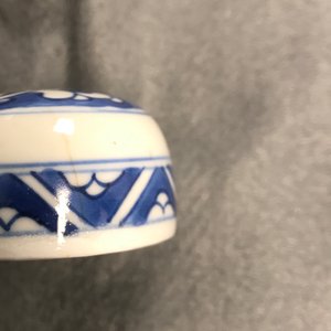 Een Chinese geribde blauw-witte dekselpot, Kangxi — foto 10