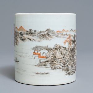 Een Chinese grisaille en ijzerrode penselenpot, Ju Ren Tang merk, Republiek, 20e eeuw — foto 3