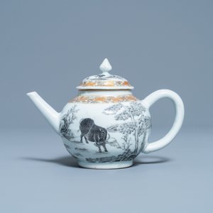 Een Chinese grisaille en vergulde theepot met buffels, Yongzheng — foto 2
