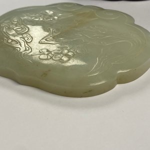 Een Chinese houten dekseldoos met een 'ruyi' plaquette in witte jade, 18/19e eeuw — foto 20