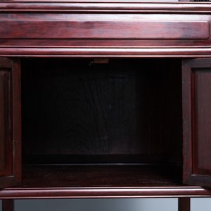 Een Chinese houten etagère, Republiek — foto 6