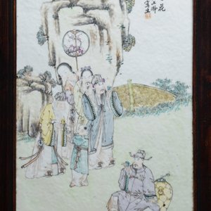 Een Chinese houten kast met 23 qianjiang cai plaquettes, 19/20e eeuw — foto 15