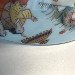 Een Chinese Imari-stijl botervloot naar Cornelis Pronk, "De parasoldames", Qianlong, ca. 1736-1738 — foto 9