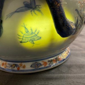 Een Chinese Imari-stijl dekselterrine naar Cornelis Pronk: 'Parasoldames', Qianlong — foto 10