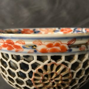 Een Chinese Imari-stijl kom met opengewerkte dubbele wand, Kangxi — foto 9