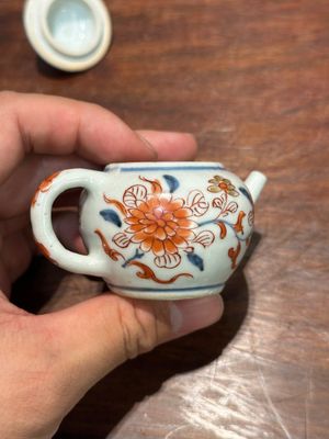 Een Chinese Imari-stijl miniatuur theepot, Kangxi — foto 11