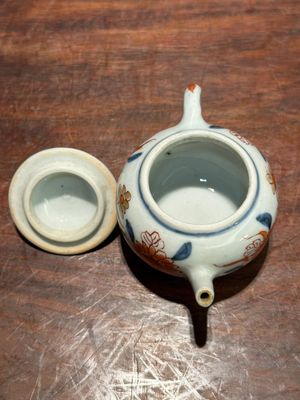 Een Chinese Imari-stijl miniatuur theepot, Kangxi — foto 6