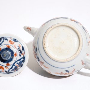 Een Chinese Imari-stijl theepot met deksel, Qianlong — foto 6