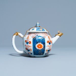Een Chinese Imari-stijl theepot met vergulde montuur, Kangxi — foto 4