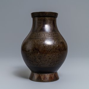 Een Chinese ingelegde bronzen vaas, 19e eeuw — foto 3