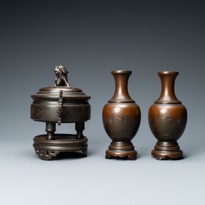 Een Chinese ingelegde bronzen wierookbrander en een paar vazen voor de Vietnamese markt, 19e eeuw — foto 3